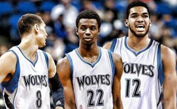 英超战报：沃特金斯、范黑克均双响，布莱顿3-4阿斯顿维拉（英超赛报：沃特金斯、范黑克双双梅开二度，阿斯顿维拉4-3布莱顿）