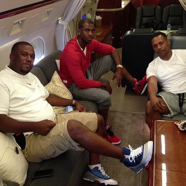 3C：退役三天前我和莱万说不想再为任何球队踢球，除非是巴萨（3C：退役前三天我告诉莱万，除了巴萨，我不会再为任何球队效力）