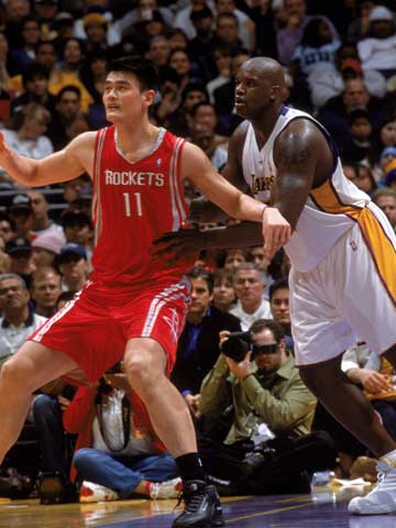 NBA最佳阵容公布：詹姆斯入选,（NBA最佳阵容出炉，詹姆斯上榜）