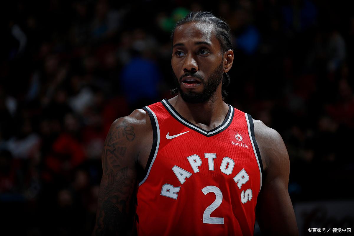 骑士老板：节日快乐骑士球迷们 让我们拿下圣诞大战继续连胜势头（骑士老板祝球迷节日快乐：圣诞大战拿下对手，连胜继续）