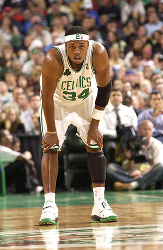 云南玉昆门将余鉴贤：希望下个赛季我能参加更多比赛（云南玉昆门将余鉴贤盼下赛季获得更多出场机会）