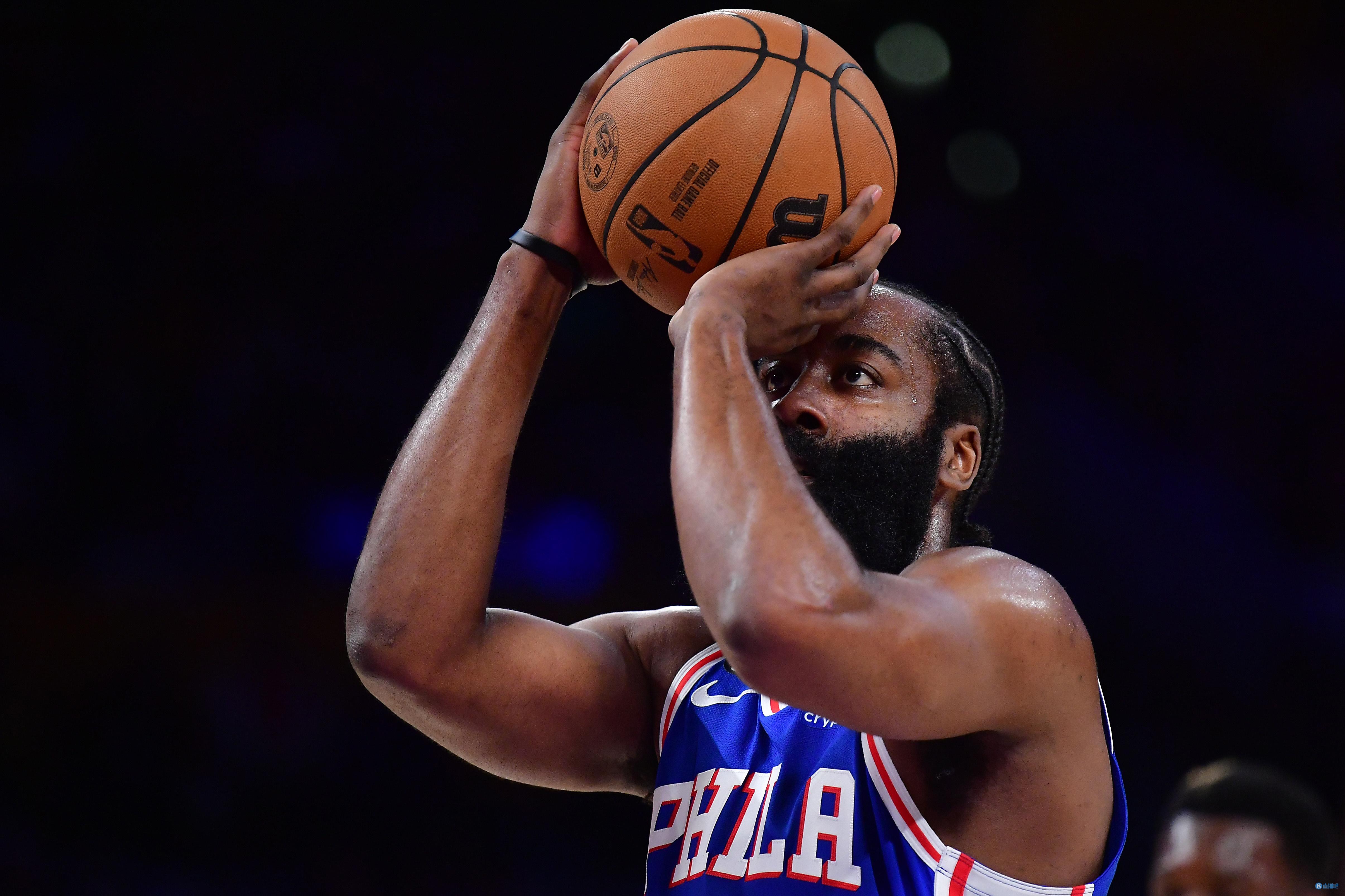 孔蒂：因为伤病我们的中场已经空了，希望坏运气能离我们远去（孔蒂：伤病令我们的中场几近空无，盼厄运远离）