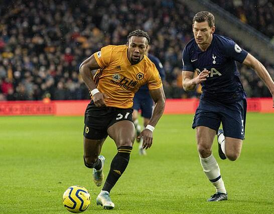 德天空：利物浦、曼城等豪门盯上迪奥曼德，莱比锡标价超1亿欧（德天空：利物浦、曼城等豪门有意迪奥曼德，莱比锡要价逾1亿欧元）