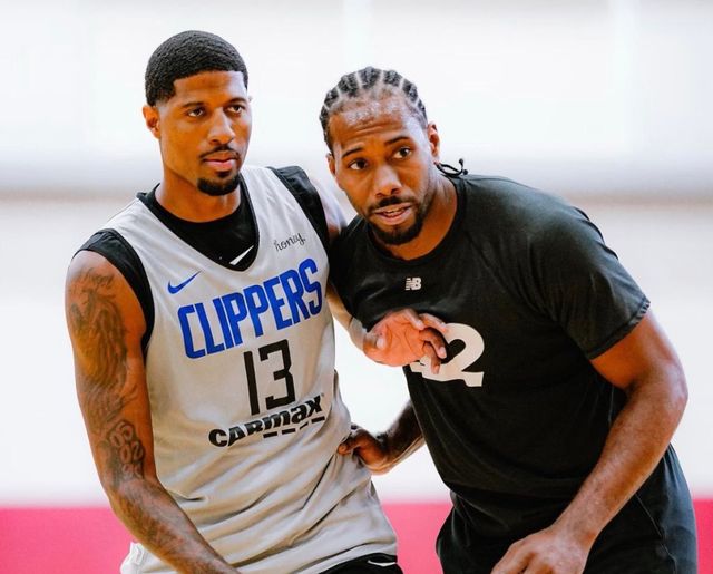 懂球帝2025年10月MVP候选出炉：凯哈姆入围，加布、门德斯在列（懂球帝揭晓2025年10月MVP候选名单：凯哈姆入选，加布、门德斯上榜）