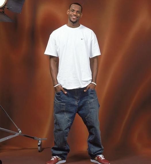 雷霆vs太阳前瞻：亚历山大复出，雷霆冲击队史最长连胜纪录（雷霆迎战太阳前瞻：亚历山大回归，剑指队史最长连胜）