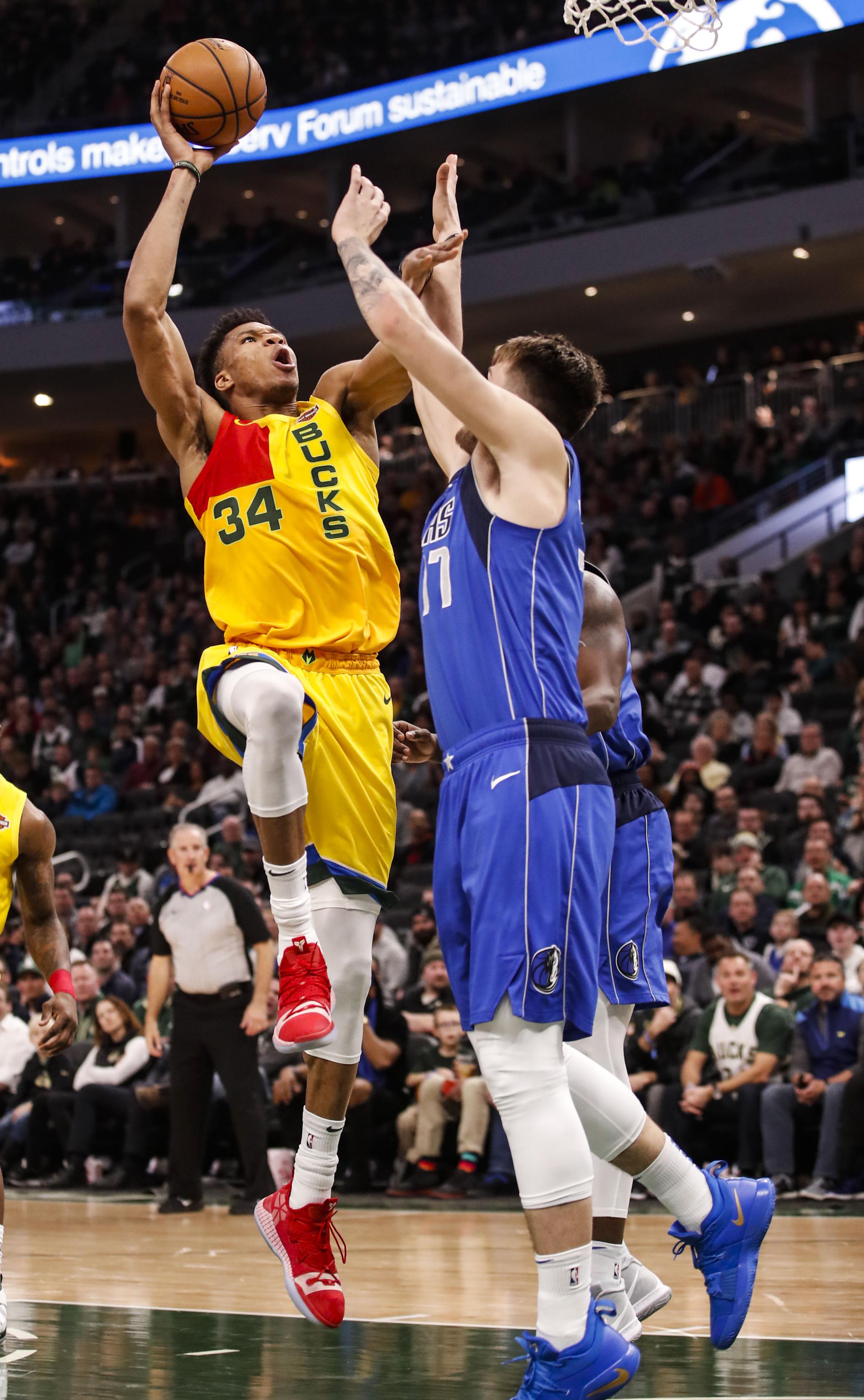 维尼修斯代表皇马40场欧冠 打进22球送出18记助攻（皇马维尼修斯欧冠出战40场：22球18助）