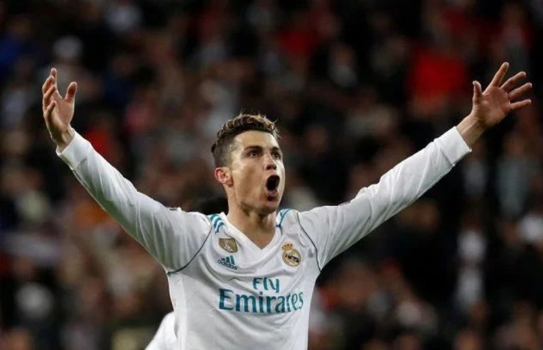 斯卢茨基：与广岛一战势均力敌，虽未取胜但对比赛质量满意（斯卢茨基：对阵广岛旗鼓相当，未能取胜但对比赛水平满意）